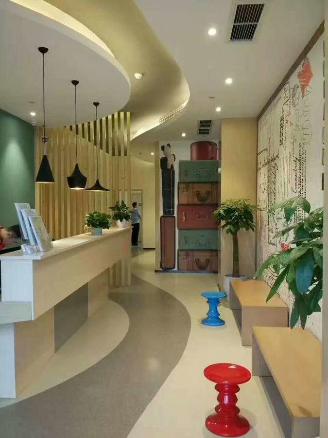 Ibis Chengdu West Jingcui Road Hotel Bagian luar foto