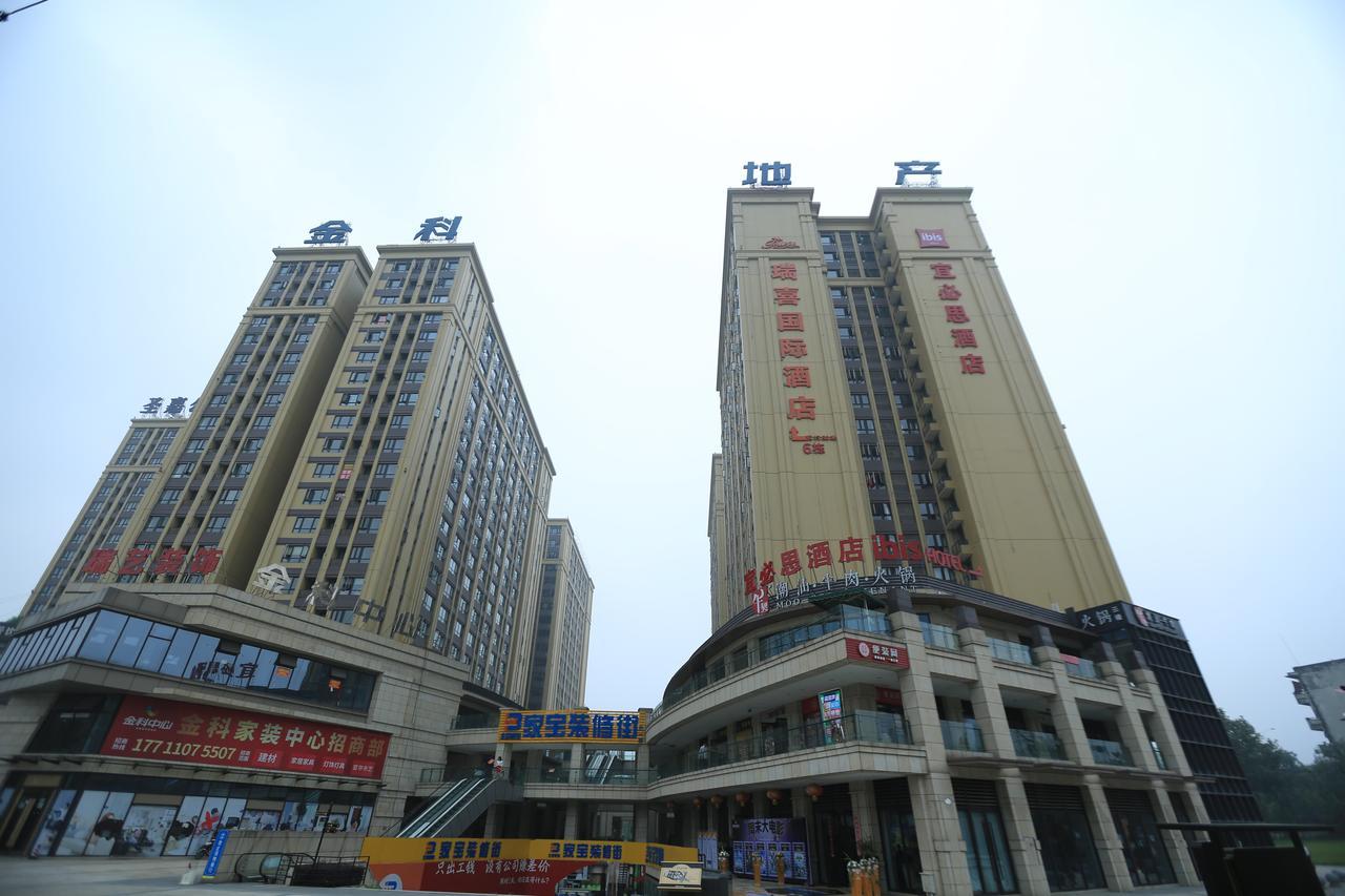 Ibis Chengdu West Jingcui Road Hotel Bagian luar foto