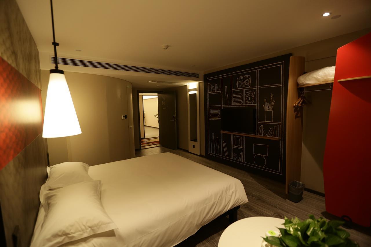 Ibis Chengdu West Jingcui Road Hotel Bagian luar foto